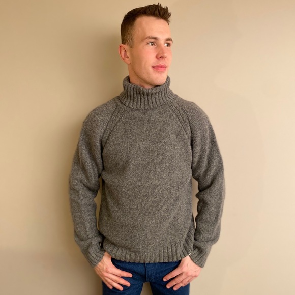 logg Other - LOGG 100% wool woolmark Turtleneck